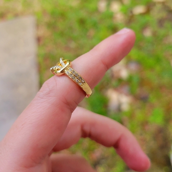 Gold Belt Knot Diamond Ring Size 6.5 - Picture 8 of 13